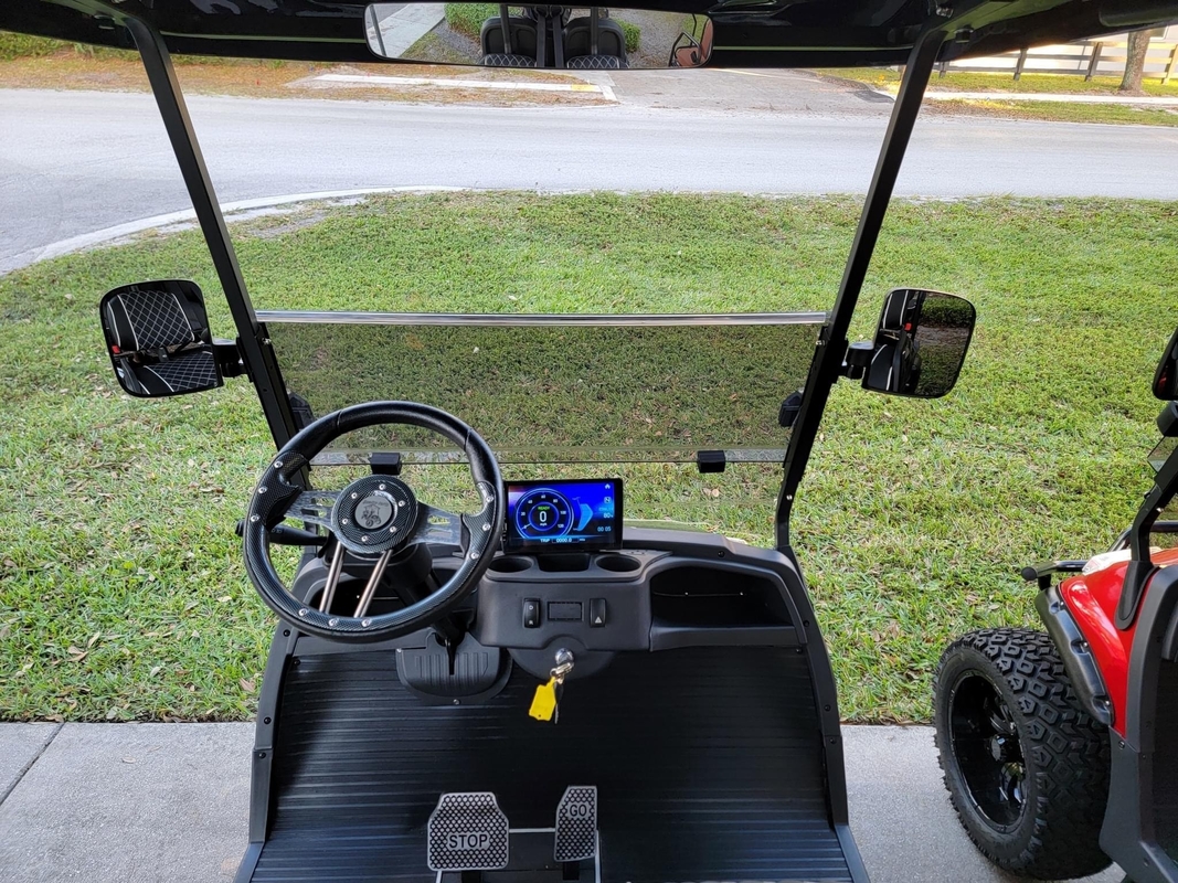 25mph Electrical Golf Cart , Customizable Color TOP Golf Car EV2+2G